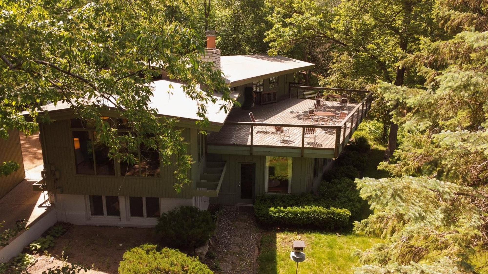 Mid-Century Lakefront Haven Near Wayzata Villa Minneapolis Exterior photo